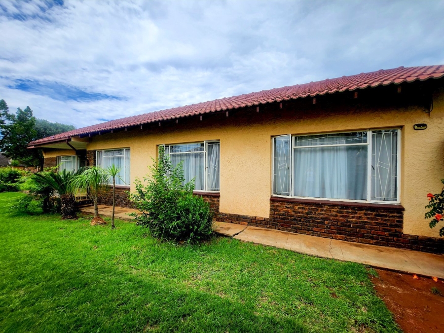 3 Bedroom Property for Sale in Stilfontein Ext 4 North West